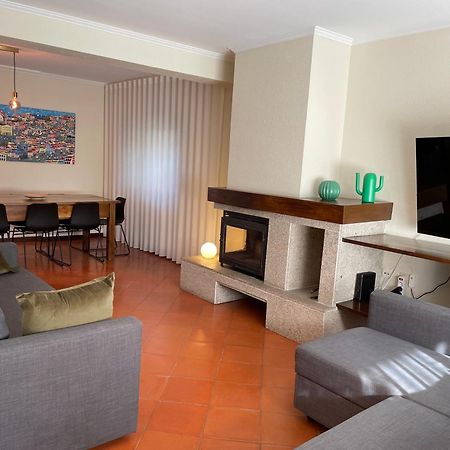 Villa Casa Do Paco à Guimarães Extérieur photo